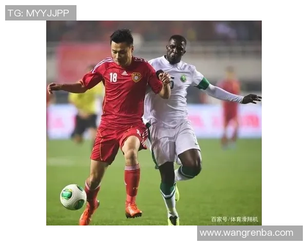 中国足球男球星形象展现新时代体育风采与荣耀