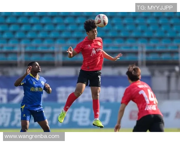 低调沉默的足球巨星们 默默耕耘的背后故事与不为人知的一面 低调沉默的足球巨星们 默默耕耘的背后故事与不为人知的一面