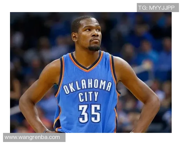 现役四大足球球星各自成就与影响力深度分析