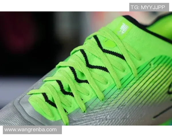 球星使用一双足球鞋的耐用性与更换周期分析