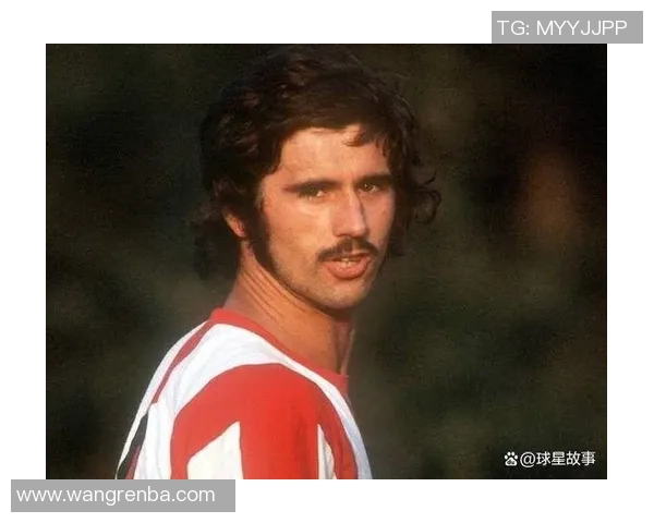 纵览世界足坛十大足球巨星辉煌成就与时代传奇风采